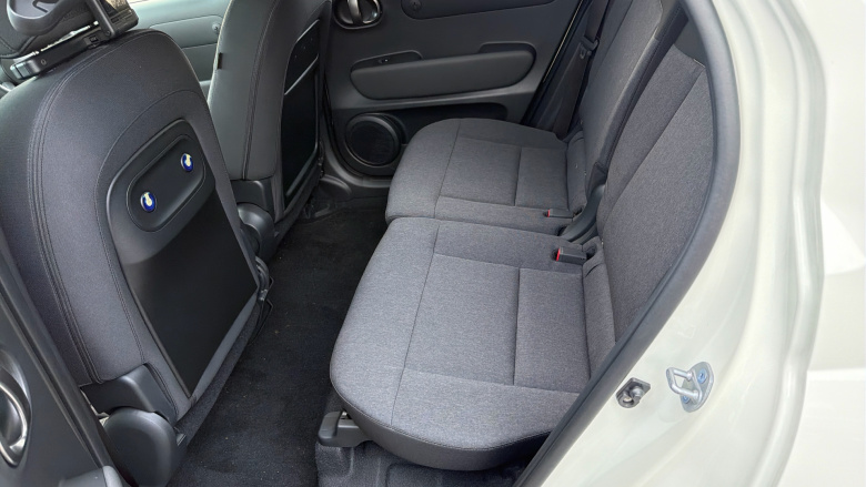 Hyundai INSTER 85kW 02 49kWh 5dr Auto Electric Hatchback